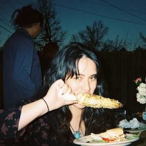 Meet your Posher, Maya